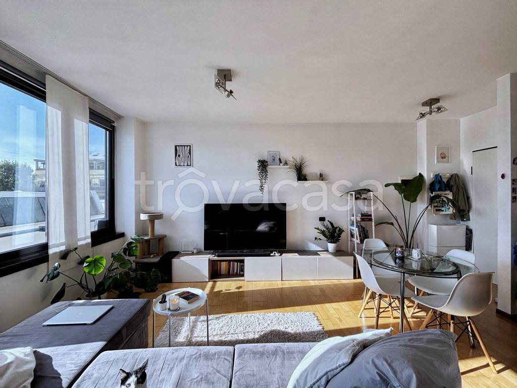 appartamento in affitto a Milano in zona Corvetto