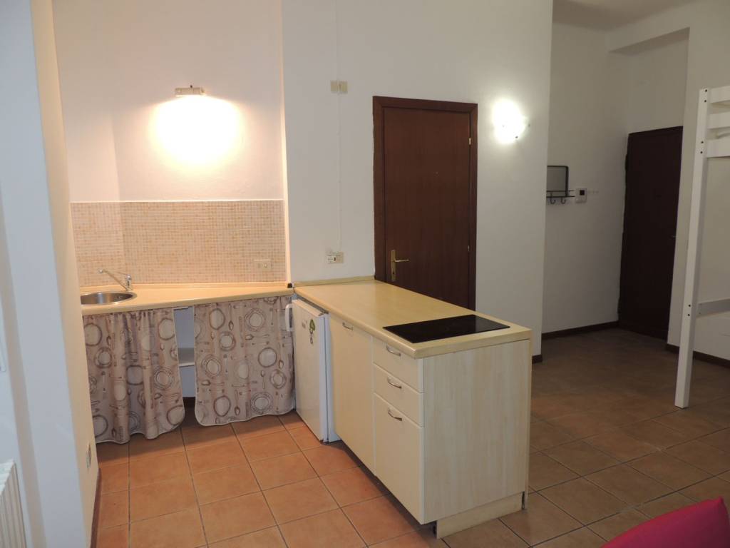 appartamento in affitto a Milano in zona Piazzale Lodi