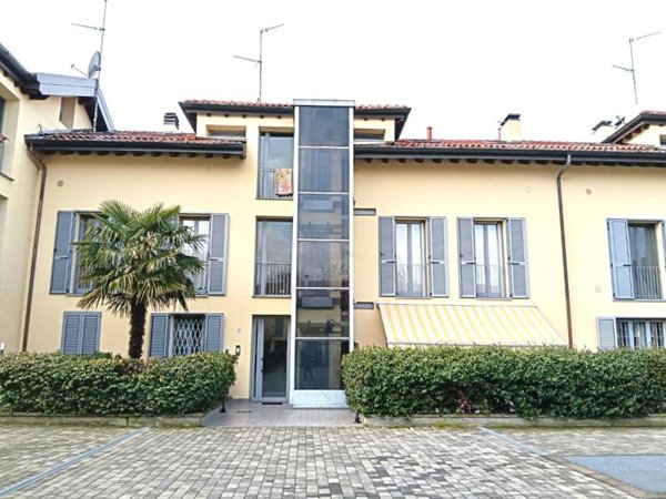 appartamento in affitto a Milano in zona Barona