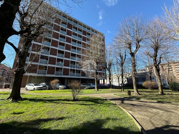 appartamento in affitto a Milano in zona Lorenteggio