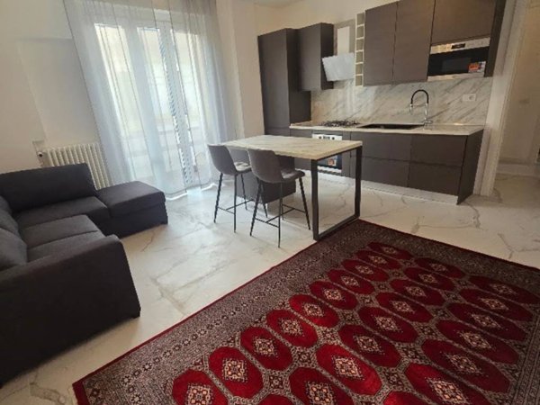 appartamento in affitto a Milano in zona Centro Direzionale