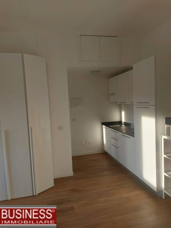 appartamento in affitto a Milano in zona Lorenteggio