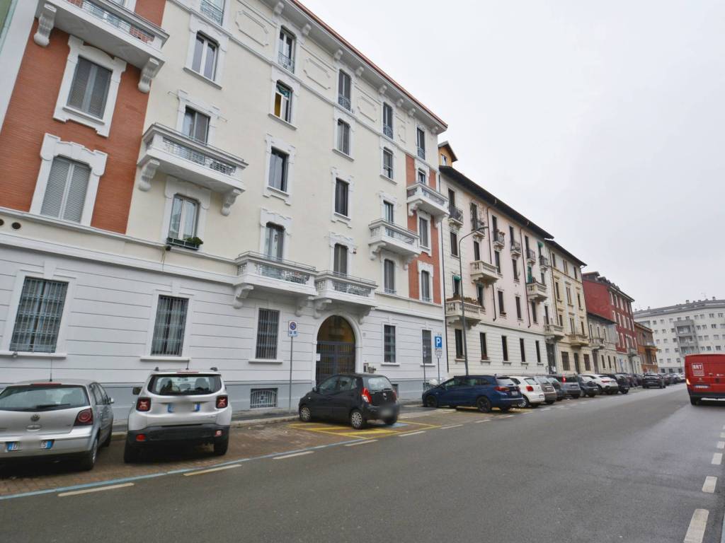 appartamento in affitto a Milano in zona Porta Genova
