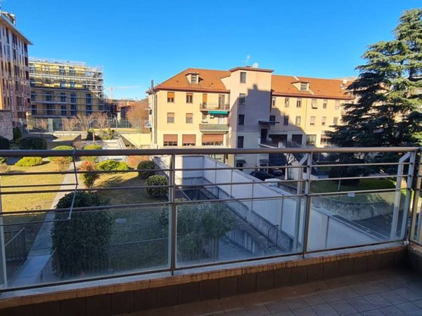 appartamento in affitto a Milano in zona Centro Direzionale