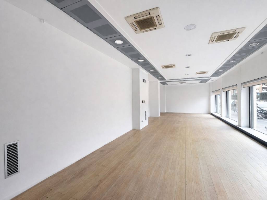 negozio in affitto a Milano in zona Famagosta