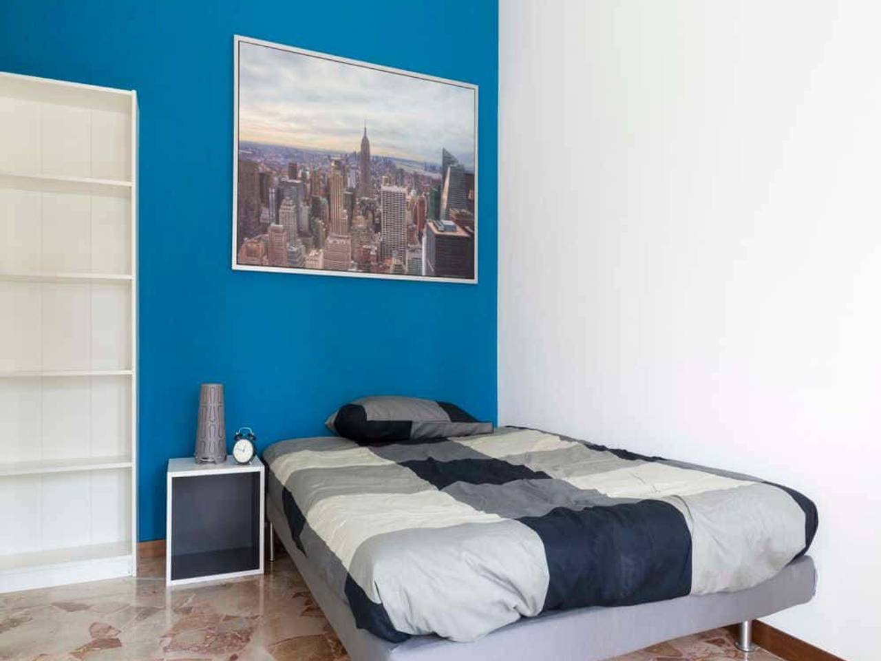 negozio in affitto a Milano in zona Sant'Ambrogio
