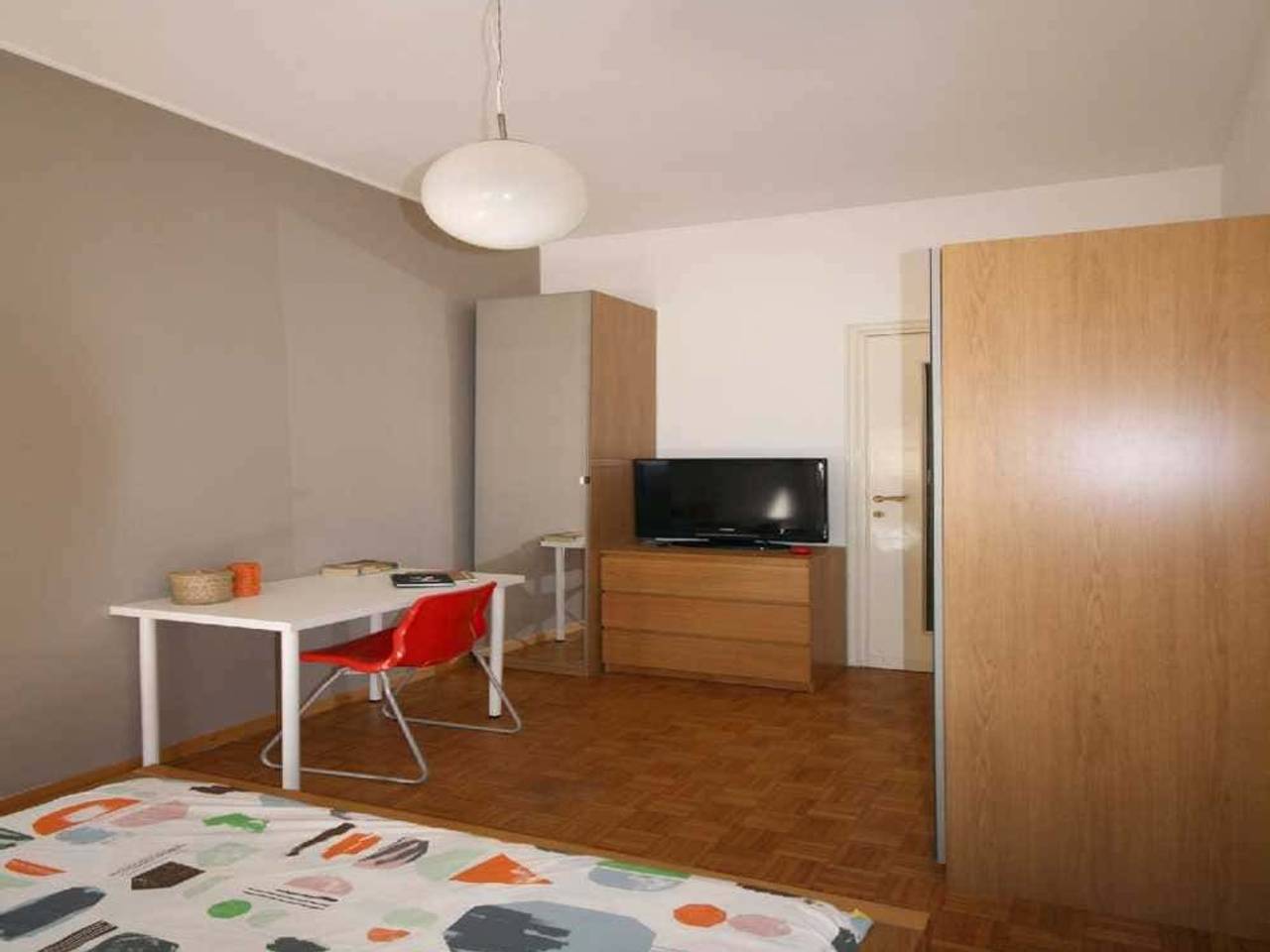 negozio in affitto a Milano in zona Piazzale Lodi