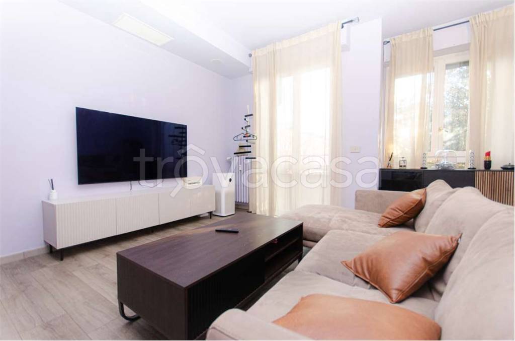 appartamento in affitto a Milano in zona Gallaratese