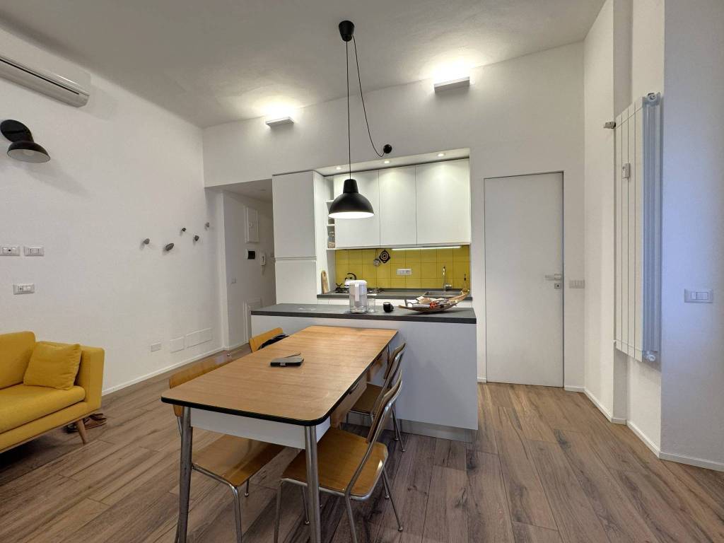 appartamento in affitto a Milano in zona Isola
