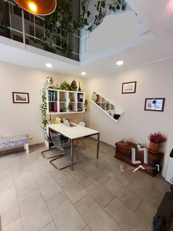 locale commerciale in affitto a Milano in zona XXII Marzo