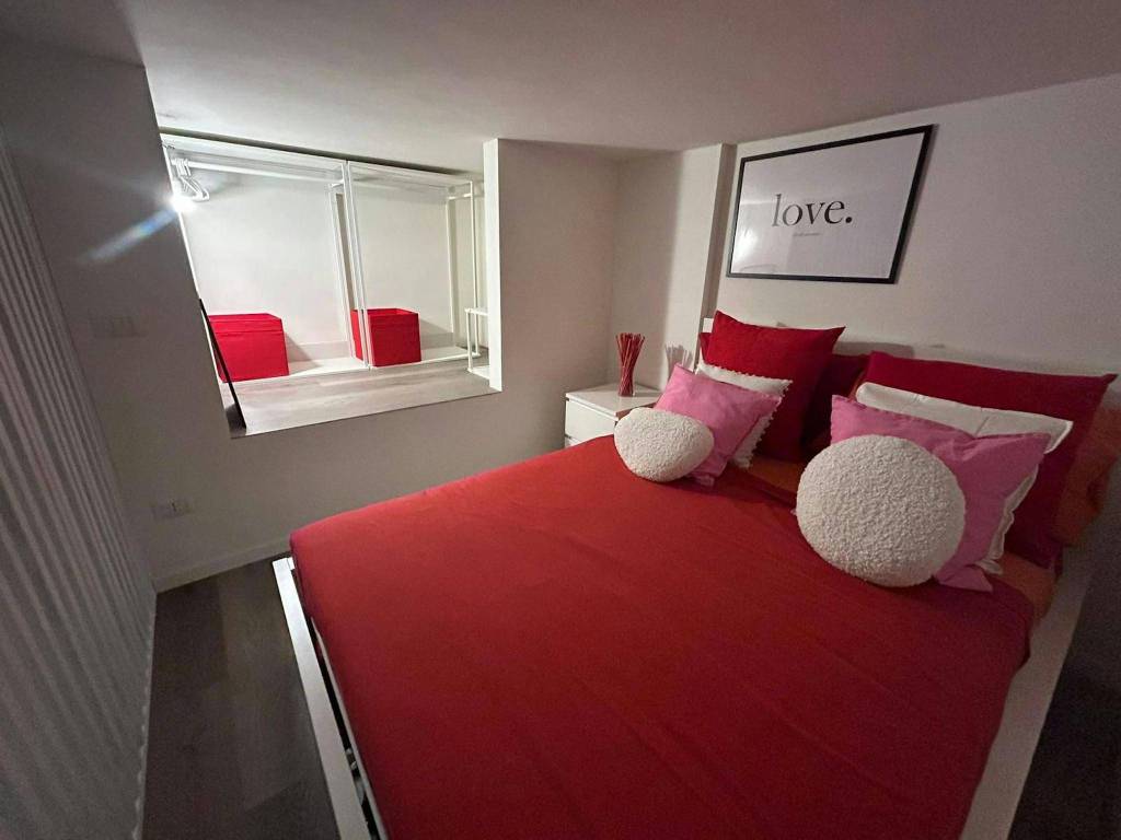 appartamento in affitto a Milano in zona Famagosta