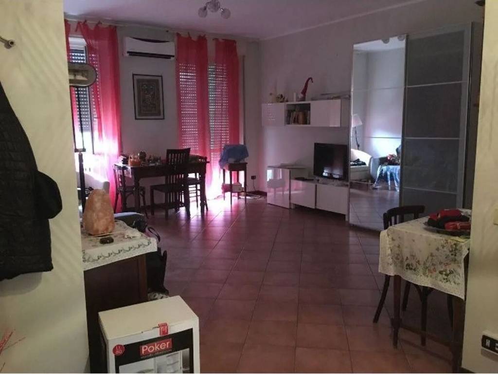 appartamento in affitto a Milano in zona Baggio