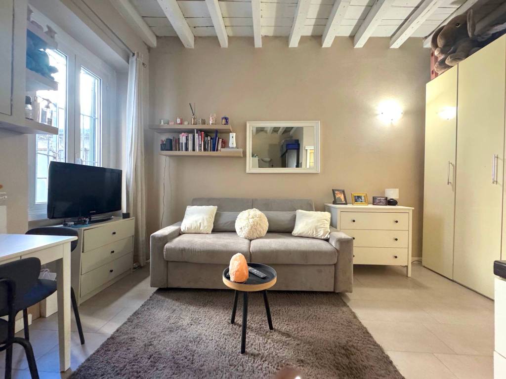 appartamento in affitto a Milano in zona Isola