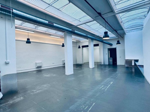 negozio in affitto a Milano in zona Solari