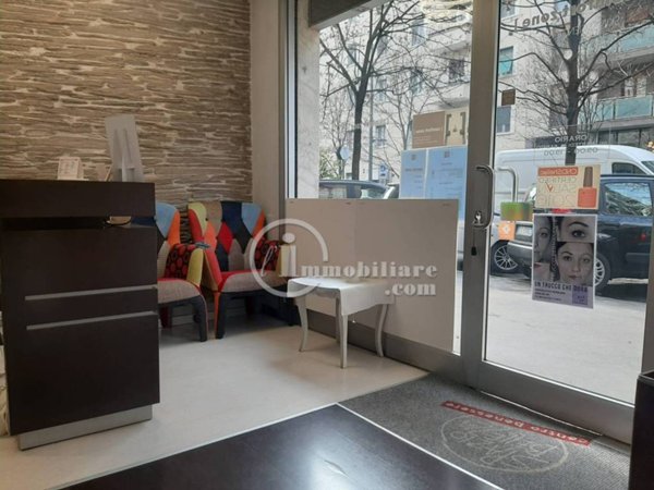 negozio in affitto a Milano in zona Cadorna