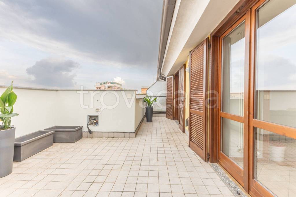 appartamento in affitto a Milano in zona Porta Romana