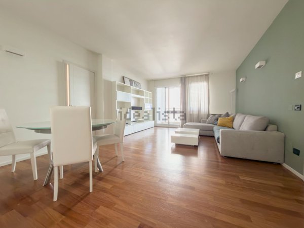 appartamento in affitto a Milano in zona Porta Nuova