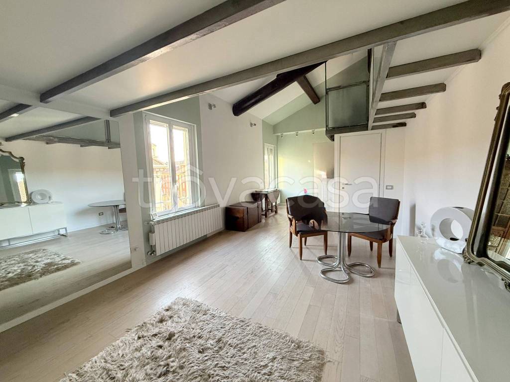 appartamento in affitto a Milano in zona Piazzale Lodi