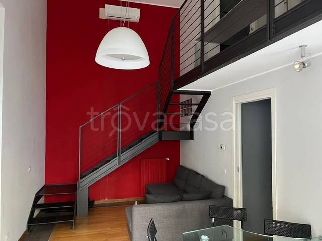 appartamento in affitto a Milano in zona Porta Genova