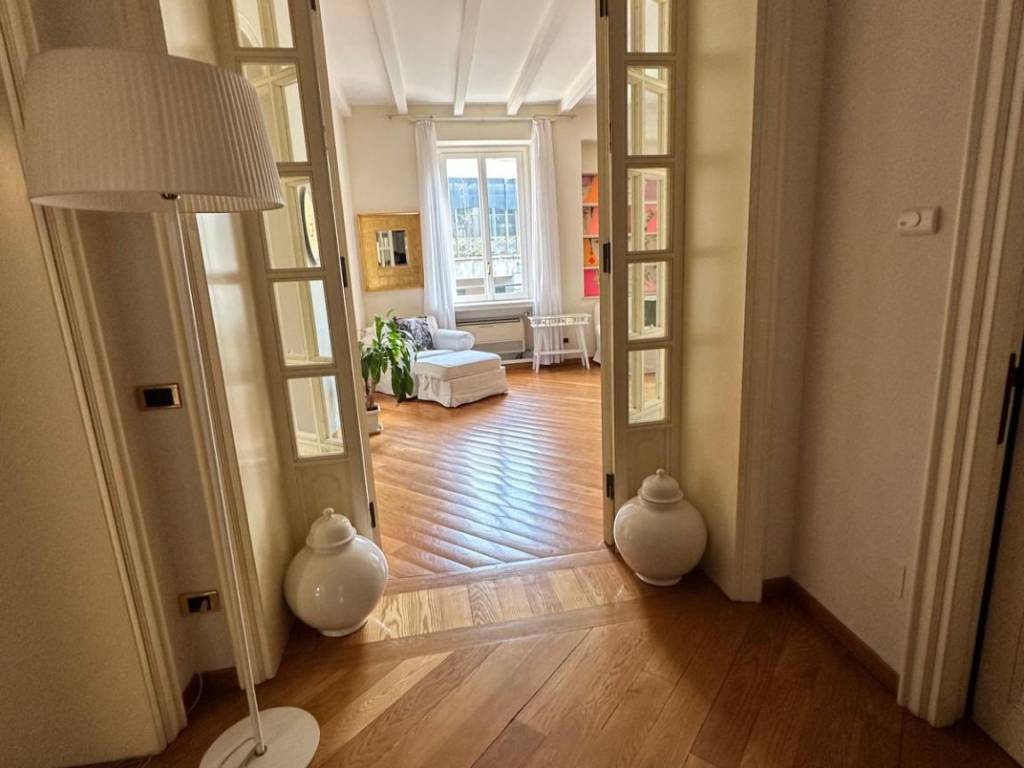 appartamento in affitto a Milano in zona Porta Nuova