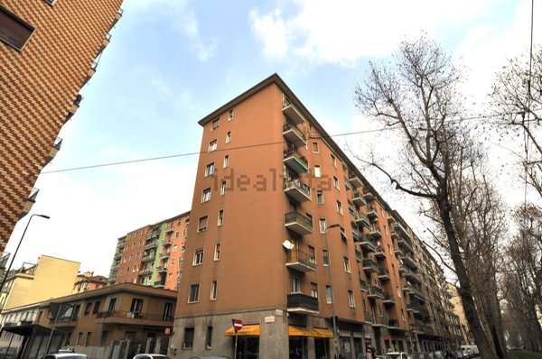 appartamento in affitto a Milano in zona Lorenteggio