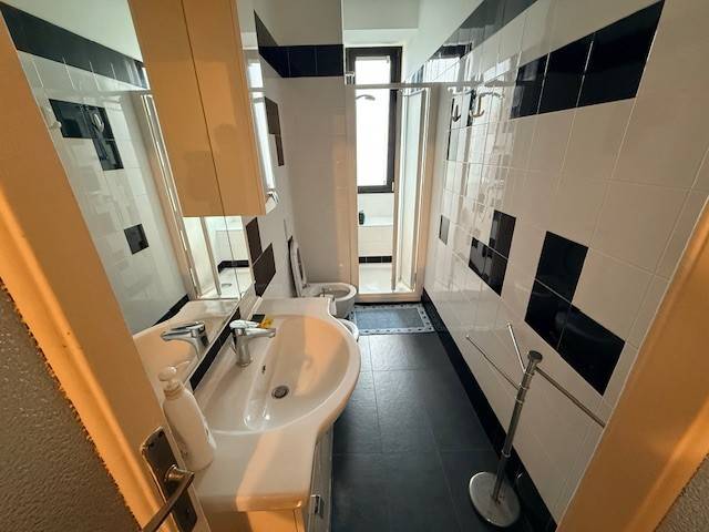 appartamento in affitto a Milano in zona Corvetto