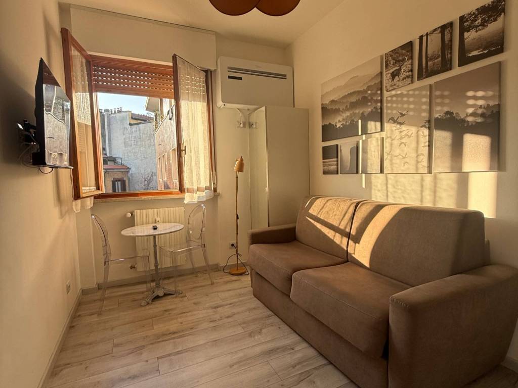 monolocale in affitto a Milano in zona Solari