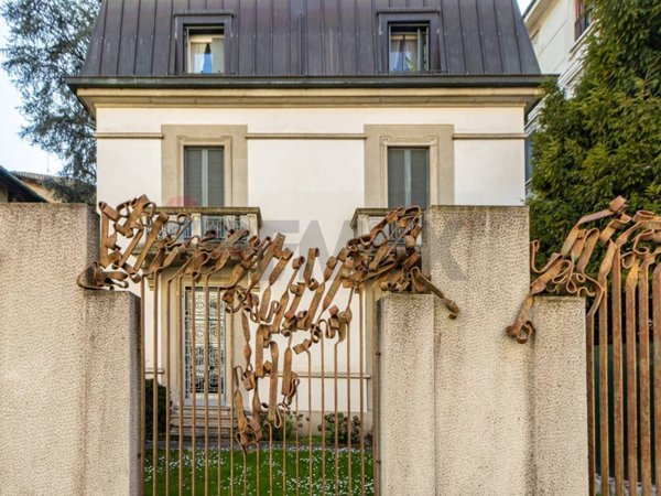 casa indipendente in affitto a Milano in zona Sempione