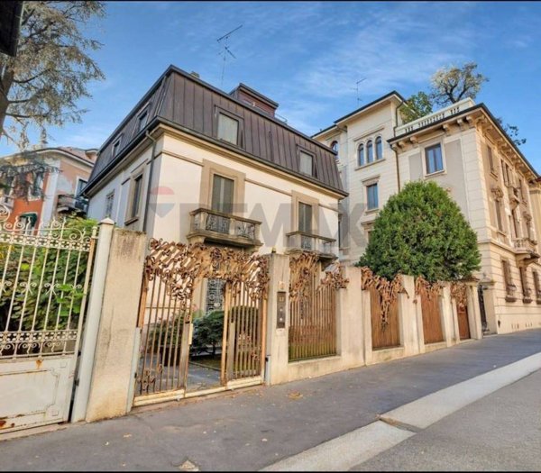 casa indipendente in affitto a Milano in zona Sempione