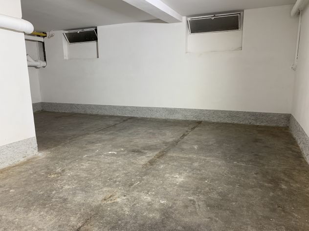 locale commerciale in affitto a Milano in zona Sempione