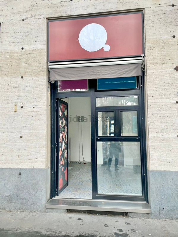 negozio in affitto a Milano