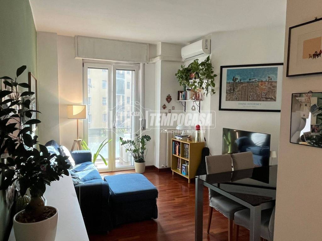appartamento in affitto a Milano in zona Lorenteggio