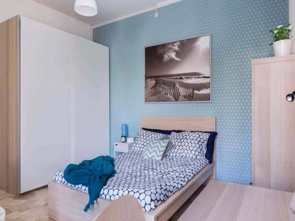 negozio in affitto a Milano in zona Lorenteggio