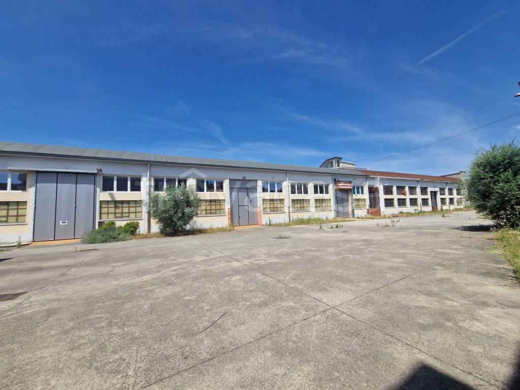 capannone in affitto a Milano