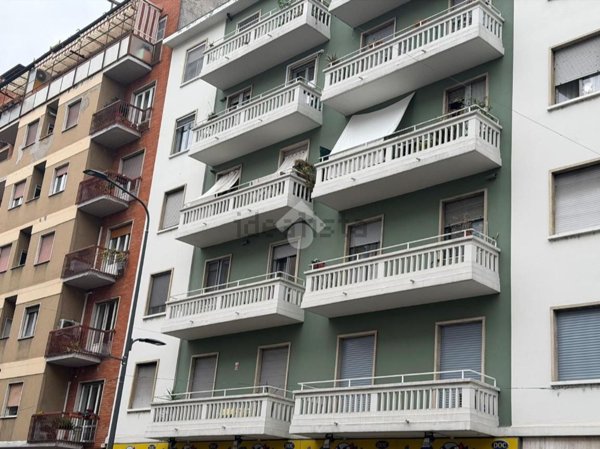 appartamento in affitto a Milano in zona Lorenteggio