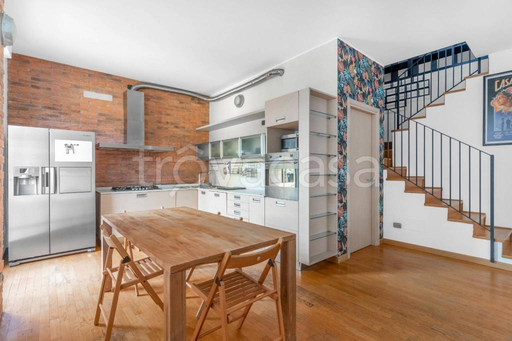 appartamento in affitto a Milano in zona Porta Genova