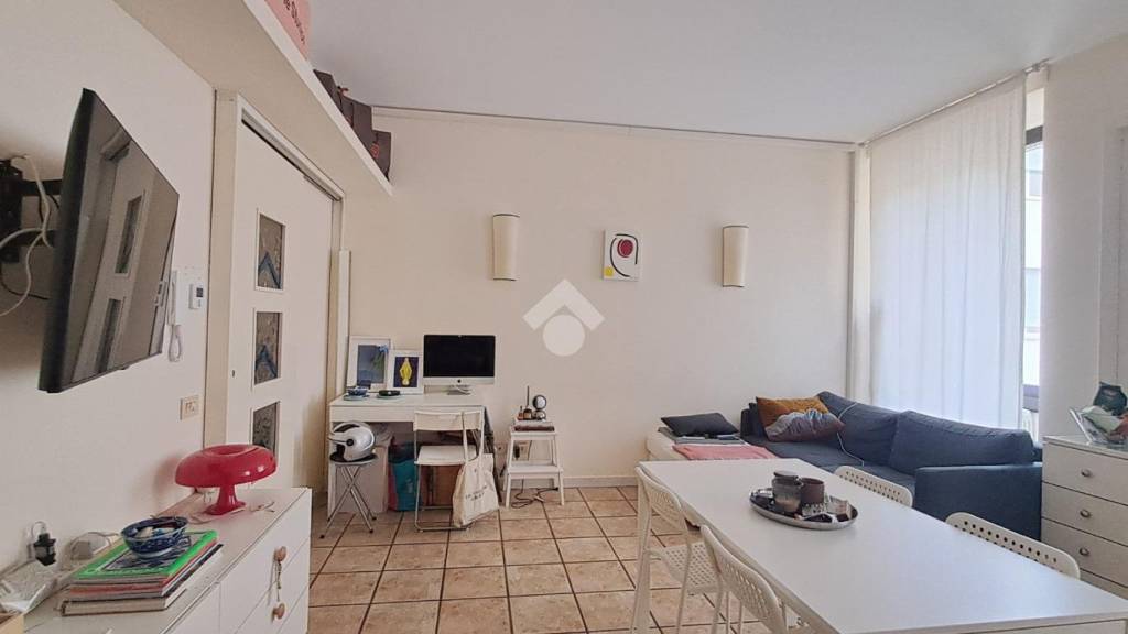 appartamento in affitto a Milano in zona Cinque Giornate