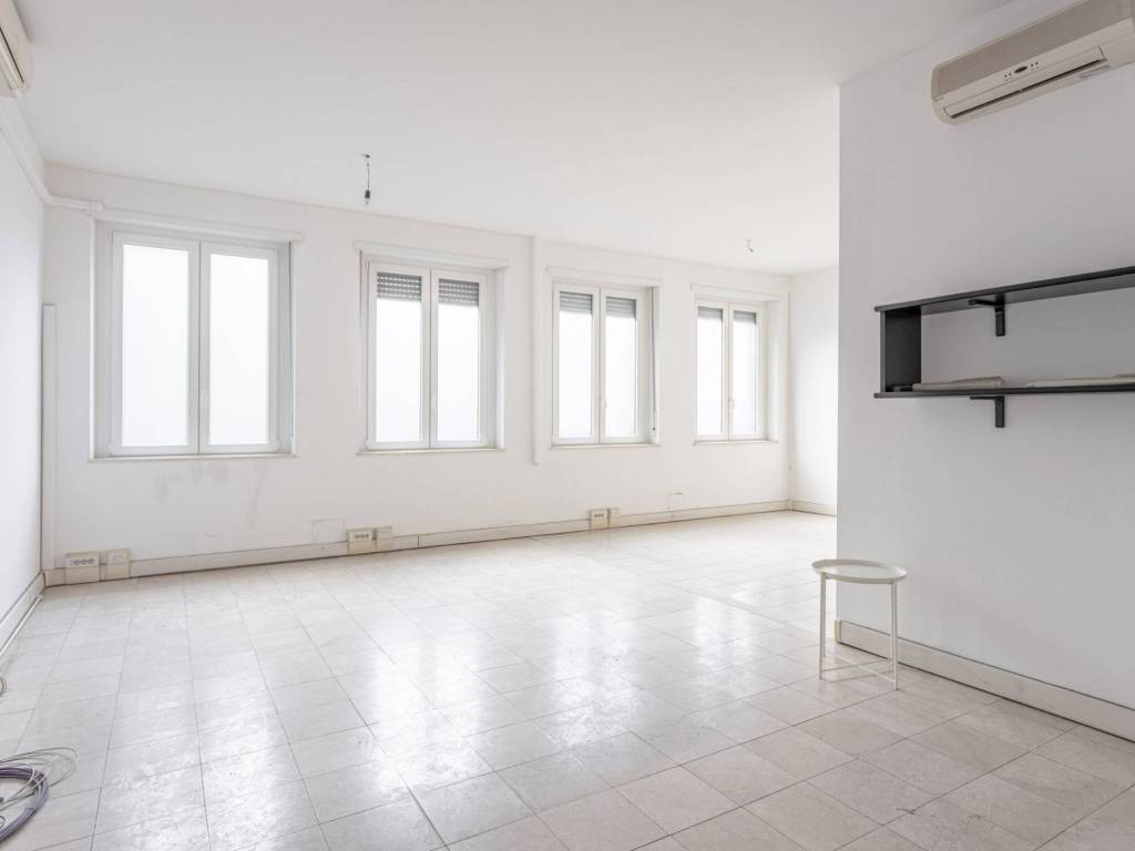 ufficio in affitto a Milano