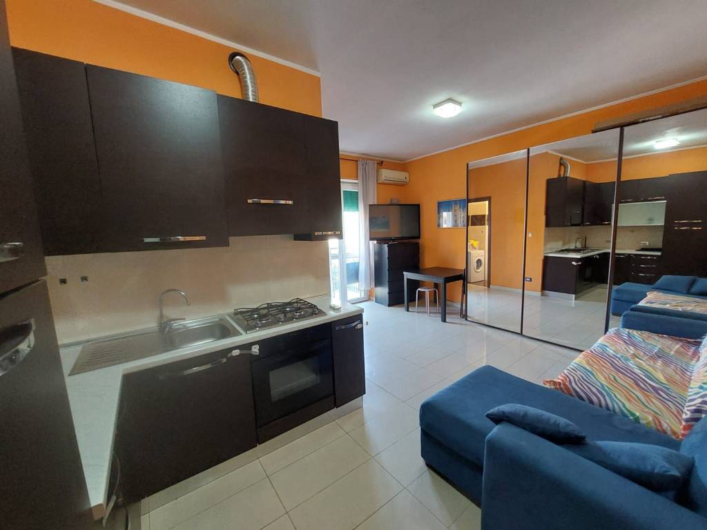 appartamento in affitto a Milano in zona Famagosta