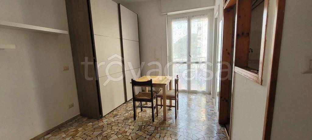 monolocale in affitto a Milano in zona Lorenteggio