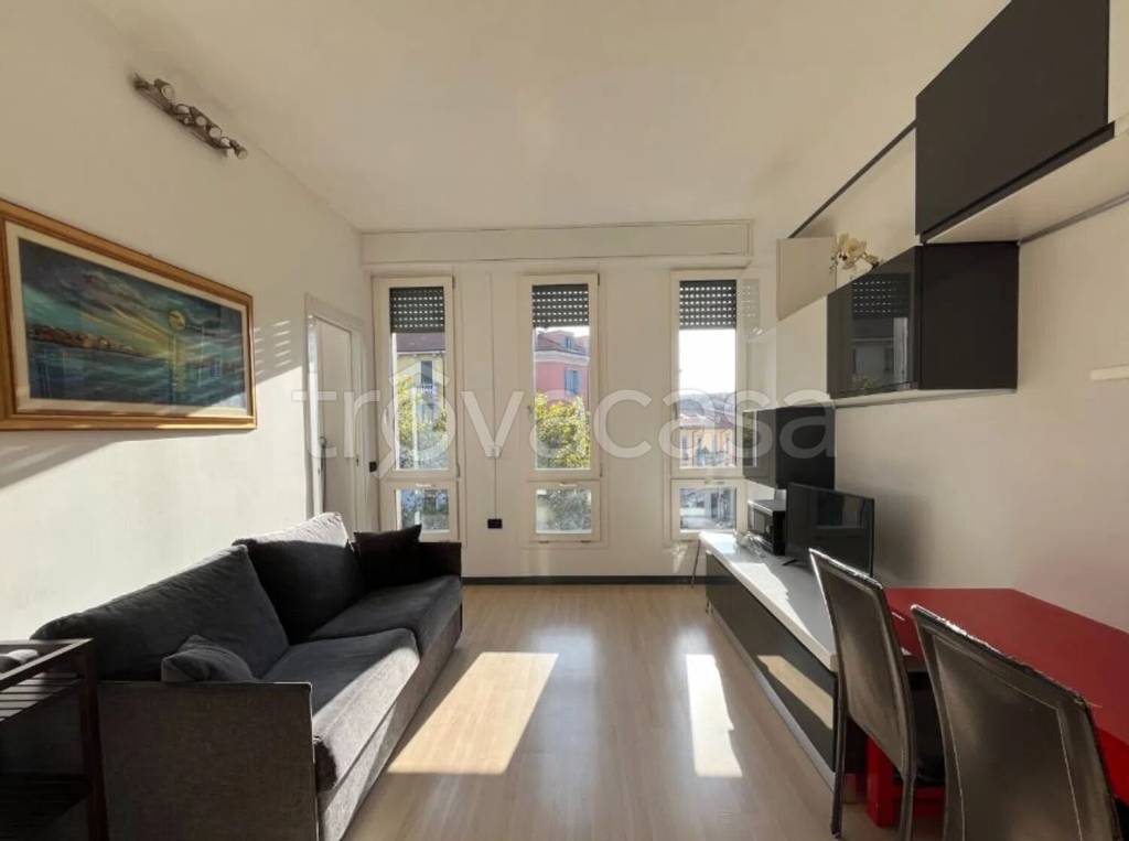 appartamento in affitto a Milano in zona Piazzale Lodi