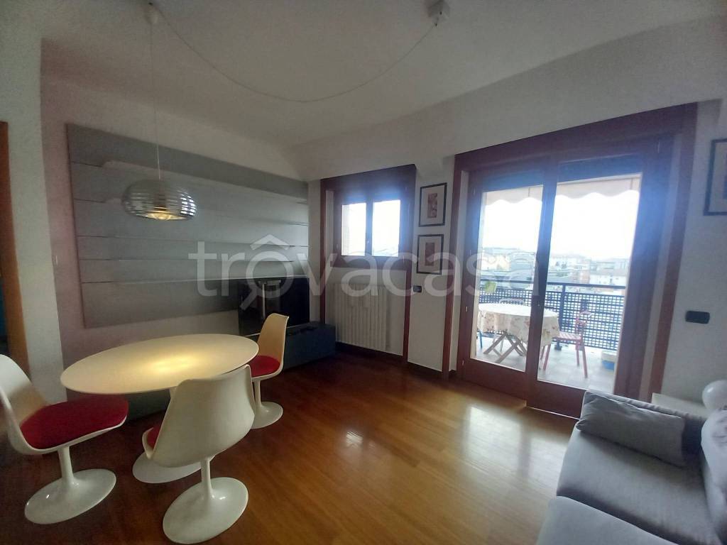 appartamento in affitto a Milano in zona Dergano