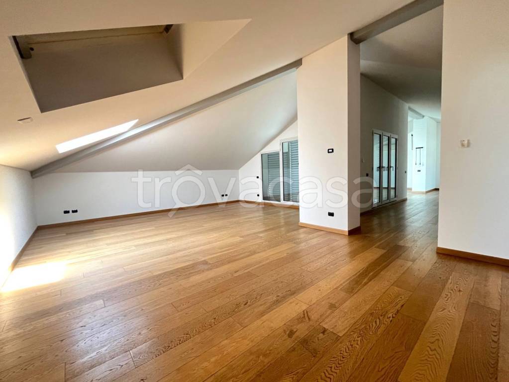 appartamento in affitto a Milano in zona Solari