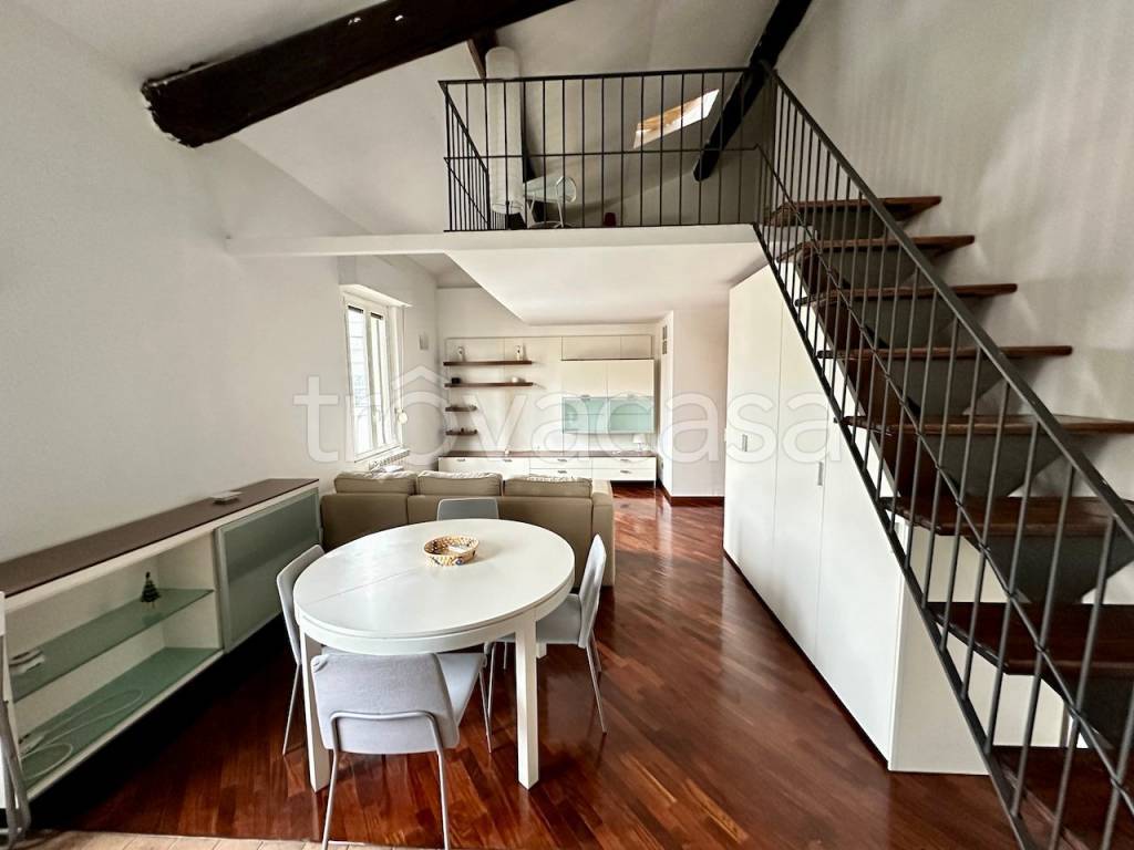 appartamento in affitto a Milano in zona Piazzale Lodi