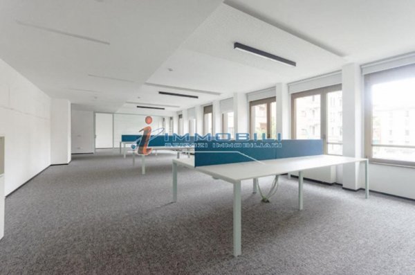 ufficio in affitto a Milano in zona Centro Direzionale