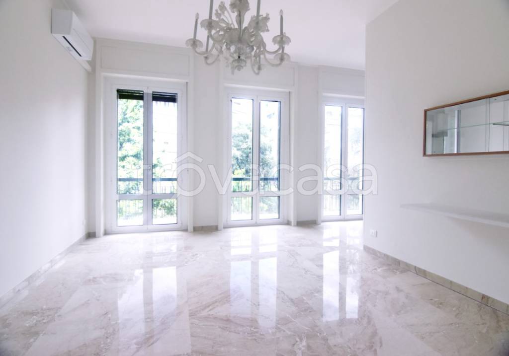 appartamento in affitto a Milano in zona Sant'Ambrogio