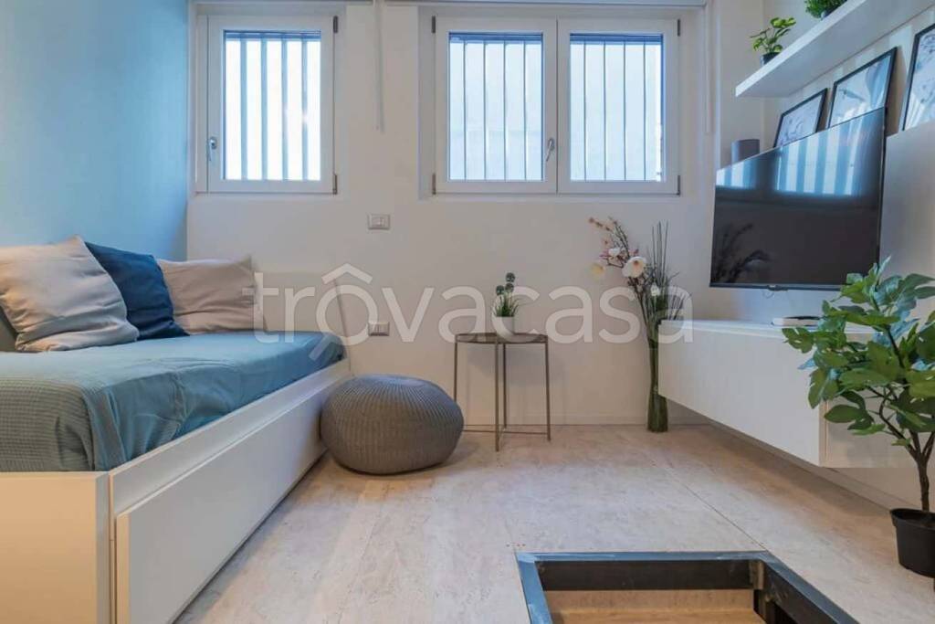 appartamento in affitto a Milano in zona Affori