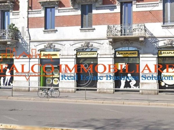 negozio in affitto a Milano in zona XXII Marzo