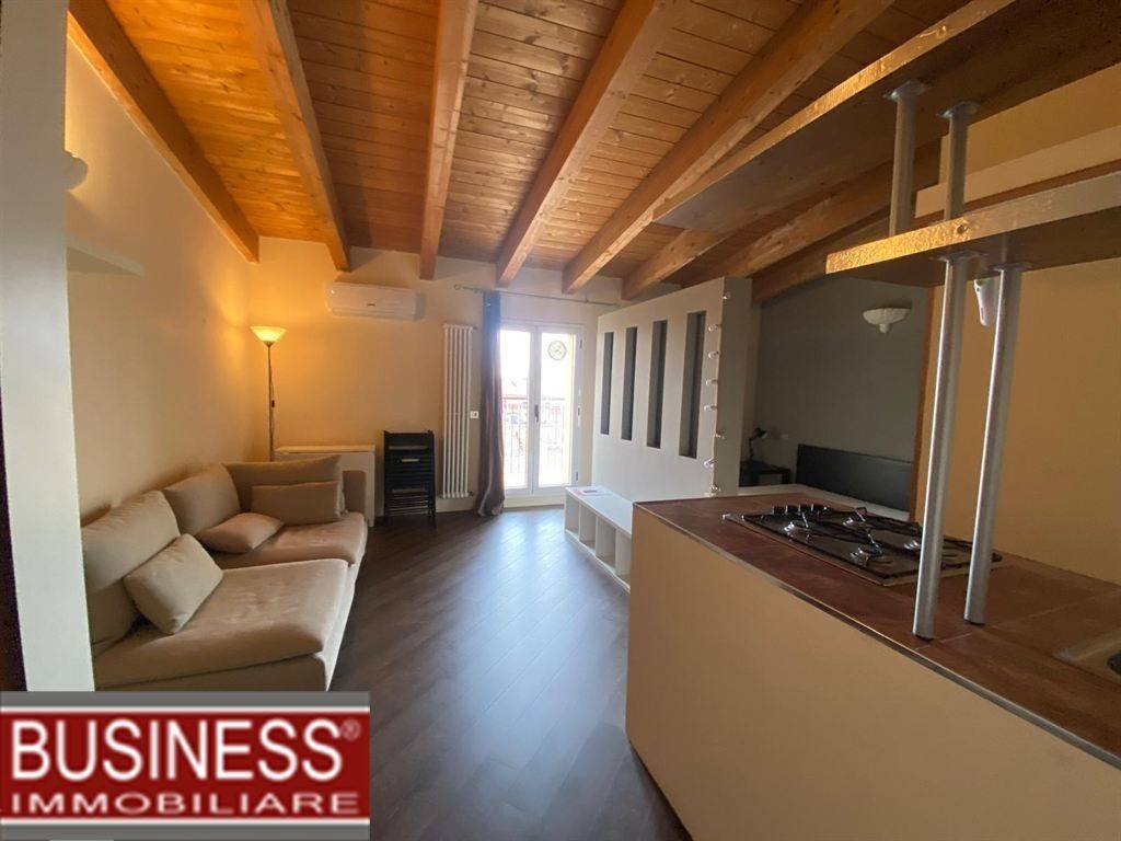 appartamento in affitto a Milano in zona Isola