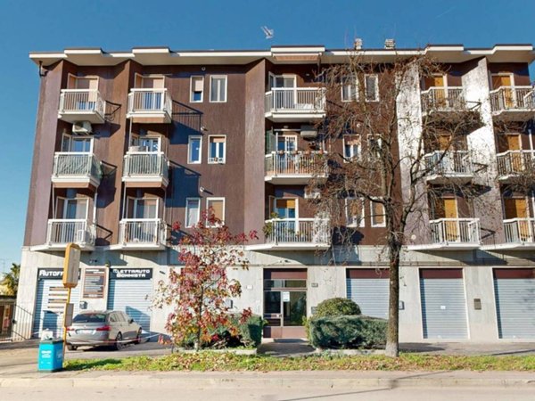 appartamento in affitto a Milano in zona Baggio